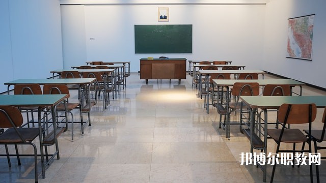 浙江哪里的中職學校能讀電子信息技術(shù)專業(yè)專業(yè)