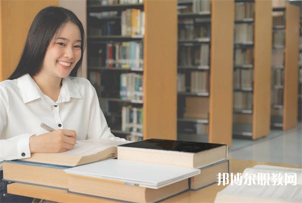 安徽哪里的中職學(xué)校能讀平面設(shè)計專業(yè)
