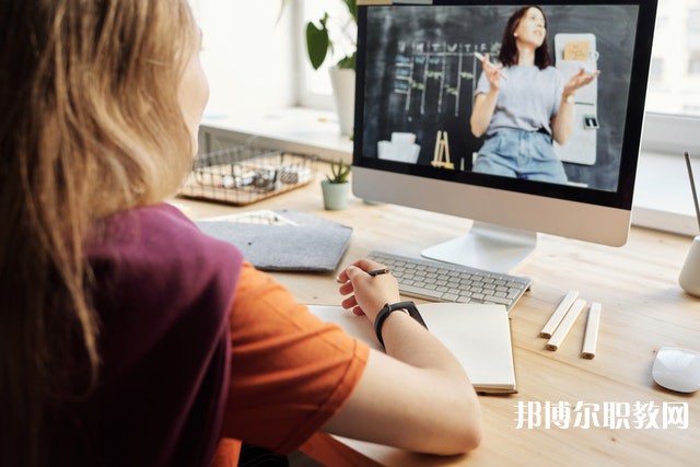 江西哪里的中專學(xué)校能讀工程造價專業(yè)