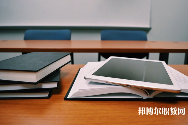 河南哪里的中職學(xué)校能讀護理(ICU方向)專業(yè)