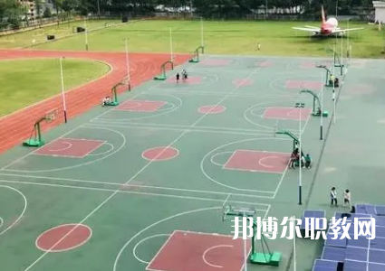 湖南湘江工貿(mào)技工學(xué)校怎么樣、好不好