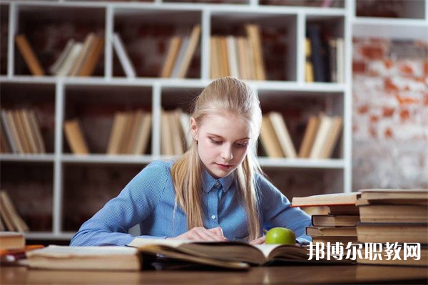 廣東哪里的中專學校能讀醫(yī)學檢驗技術(shù)專業(yè)