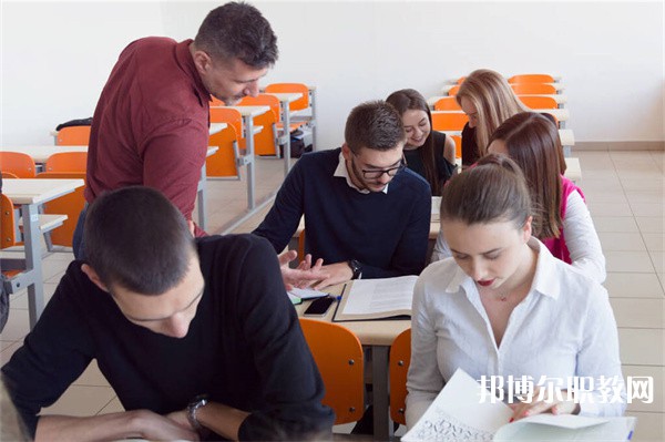 廣東哪里的中專學校能讀計算機網(wǎng)絡技術專業(yè)