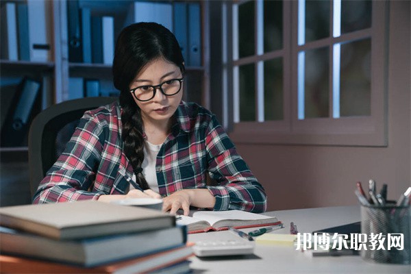 廣東哪里的職業(yè)學(xué)校能讀軟件技術(shù)專(zhuān)業(yè)
