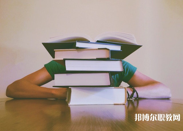 廣東哪里的中職學(xué)校能讀農(nóng)村企業(yè)財(cái)務(wù)管理專(zhuān)業(yè)