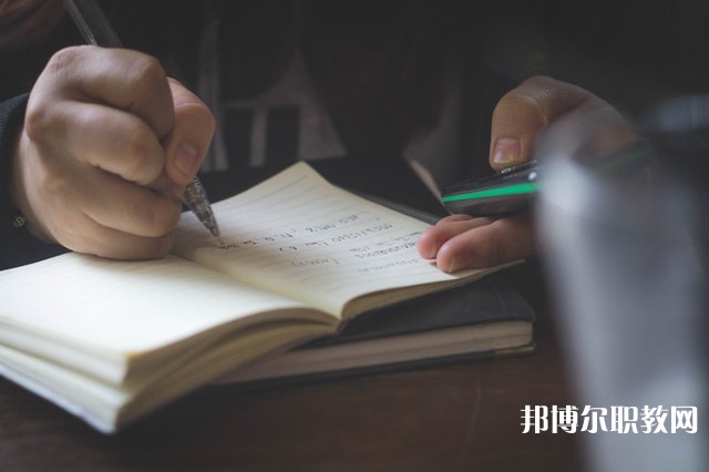 廣東哪里的中職學校能讀化妝品技術(shù)專業(yè)