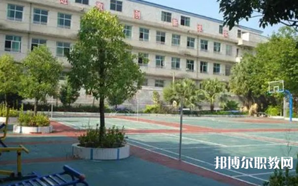 2024隆安縣中等職業(yè)技術(shù)學(xué)校招生計(jì)劃 招生人數(shù)是多少(附要求、條件、對(duì)象)
