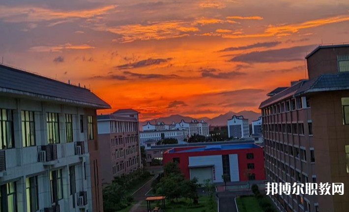 貴港市白云職業(yè)技術學校招生簡章2024年