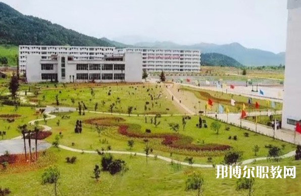 長江科技中等專業(yè)學(xué)校怎么樣、好不好