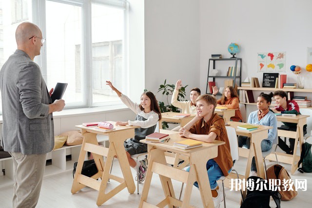 四川哪里的中專學校能讀機電產(chǎn)品檢測技術應用專業(yè)