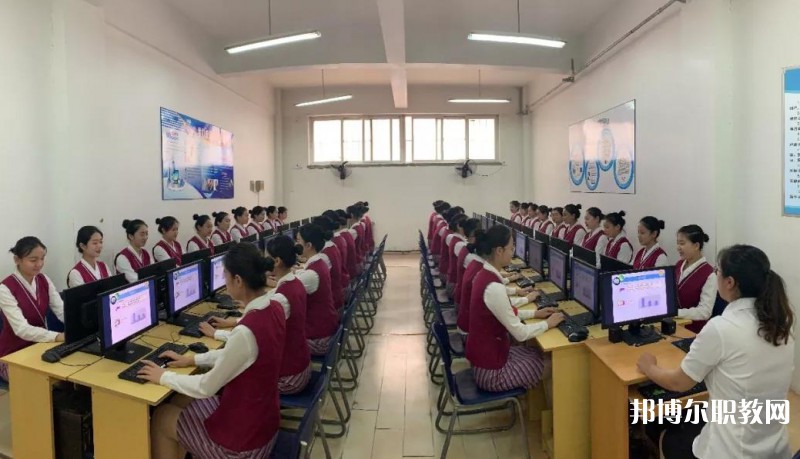 大連航空管理中等職業(yè)技術(shù)學校怎么樣、好不好