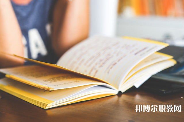 四川哪里的職業(yè)學校能讀數控與模具專業(yè)
