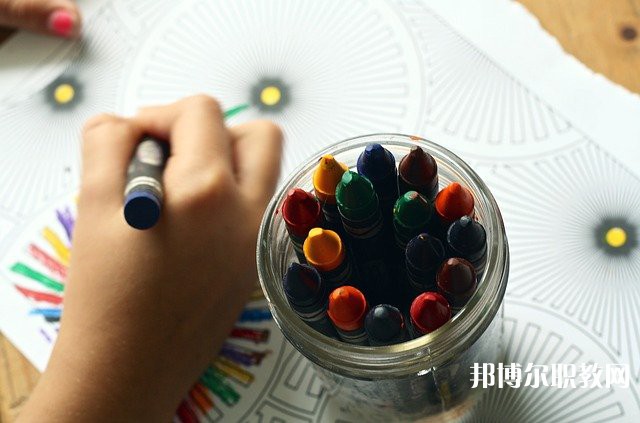 貴州哪里的中職學(xué)校能讀視覺傳達設(shè)計專業(yè)