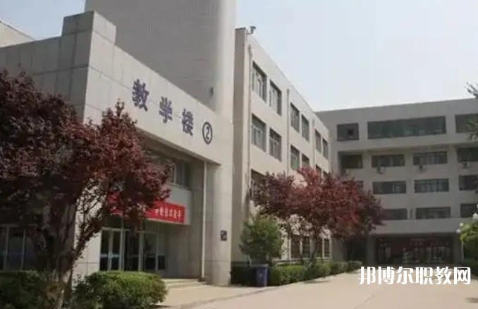 2025安徽省公路工程技工學(xué)校多少錢 安徽省公路工程技工學(xué)校各專業(yè)學(xué)費收費標準