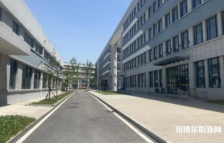 安徽省工業(yè)高級技工學(xué)校怎么樣、好不好