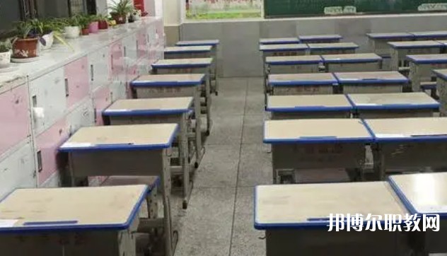 成都2025年鐵路學校都有什么專業(yè)適合女生