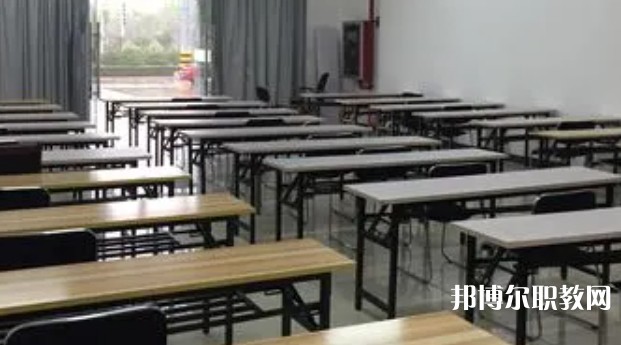 成都2025年以鐵路學(xué)校為王牌專(zhuān)業(yè)的大專(zhuān)學(xué)校有哪些