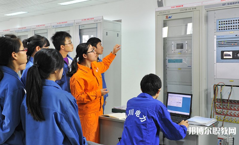 四川2025年沒有畢業(yè)證可以讀電工學校嗎